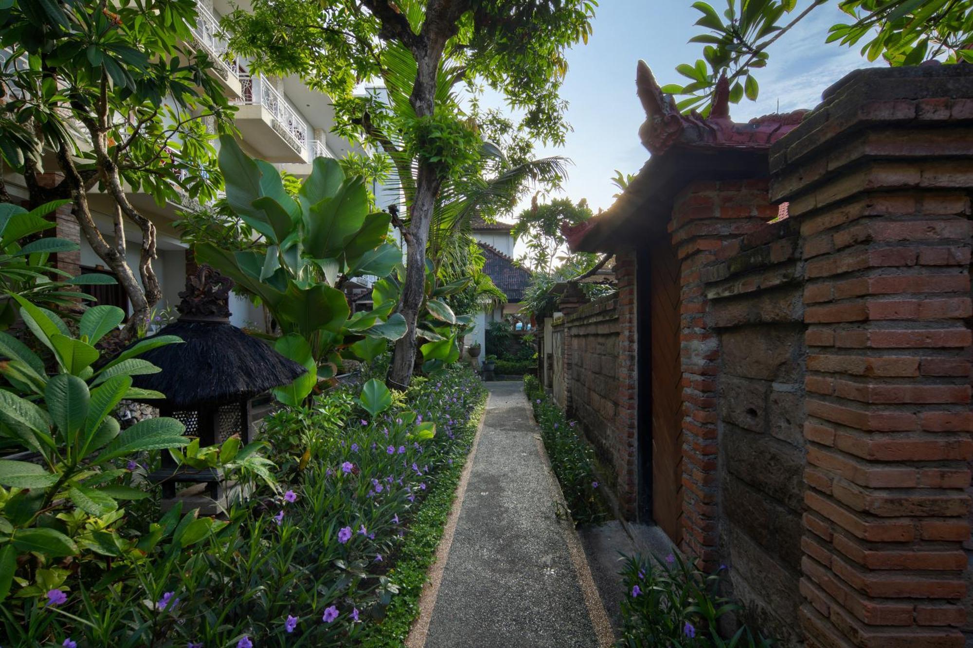 Village - Chse Certified 3* Legian (Bali)